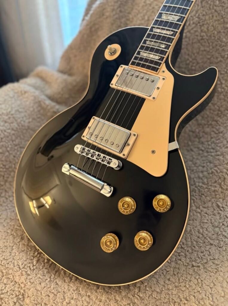 Why a 1996 Gibson Les Paul Standard Ebony Is the Ultimate “Sleeper” Burst You Can Still Afford in 2025